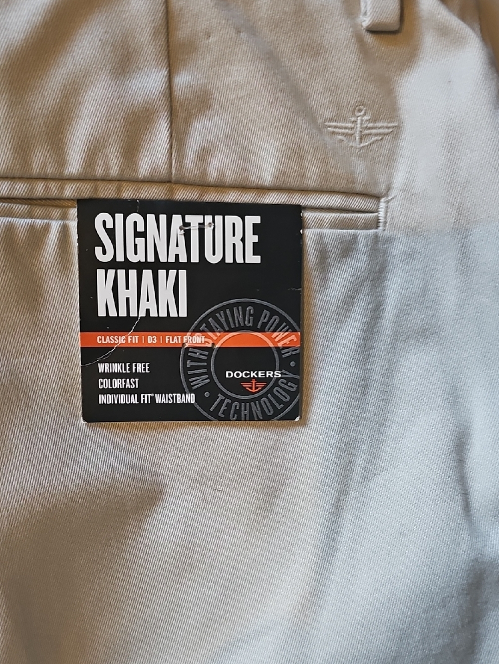 Dockers Signature Khaki Men’s Flat-Front Pants - Light Khaki